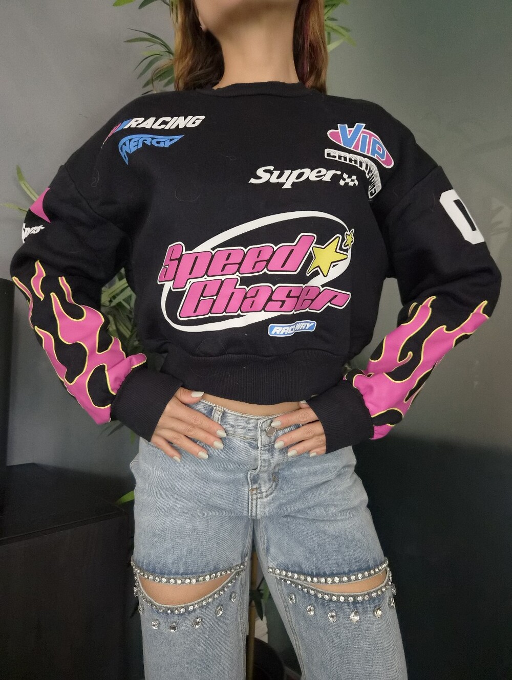 Speed Chaser Racing Graphic Crop Sweatshirt | Black w/ Pink Flames